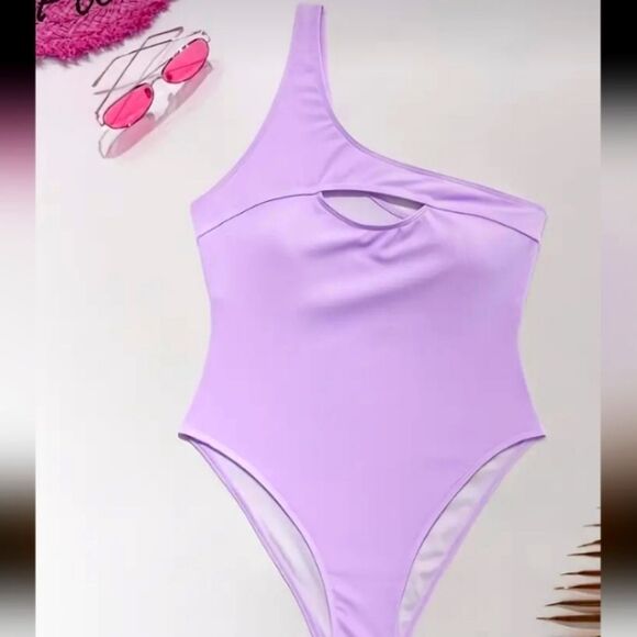 Asymmetrical One Shoulder Strap Cut Out Front Tummy Control High Cut One Piece - Picture 2 of 6